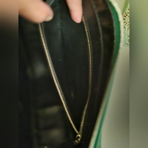 Balenciaga Triangle Leather bag - Picture 15 of 16